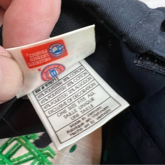 TOP OF THE WORLD NOTRE DAME FIGHTING IRISH MENS NAVY BLUE PHENOM FLEX CAP - Picture 7 of 9